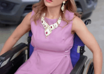 [หนังเต็มเรื่อง] 116H0825 E เธออยู่ที่นี่มา 200 ปี รอผู้ชายดีๆ มาพาไปขึ้นสวรรค์