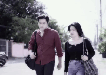 [หนังเต็มเรื่อง] 127H0825 E แม่เหลือวิธีเดียวที่จะเรียกให้ลูกกลับบ้าน คือการวางเงินบนถนน แต่กลับได้ผลตรงกันข้าม