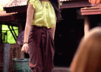 [หนังเต็มเรื่อง] 137H0825 E ตะเกียงวิเศษย้อนเวลามา 150 ปี เพื่อให้ชายคนนี้พาเธอไปขึ้นสวรรค์