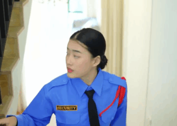 [หนังเต็มเรื่อง] 145H0825 E ท่านประธานปะกบปากกับ รปภ