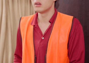 [หนังเต็มเรื่อง] 040H0825 C โชคใหญ่ คนกวาดขยะเก็บเงินล้านได้ในถังขยะ ถ้าเป็นคุณจะทำยังไง