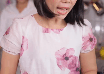 [หนังเต็มเรื่อง] 020H0815 C เด็กเสริฟถูกเพื่อนเอาเปรียบ มาขอแบ่งทิปที่ลูกค้าให้ แบบนี้ใครผิดใครถูก พีคตอนจบ