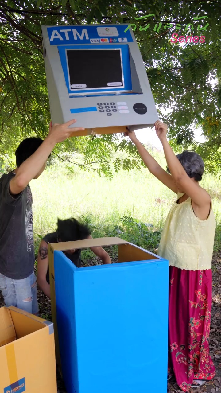 [หนังเต็มเรื่อง] 177H0815 C ตู้เอทีเอ็มดูดเงินล้าน จนพวกเขาทนไม่ไหวต้องถลอกหนังหัวหน้าแก๊ง