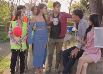 [หนังเต็มเรื่อง] 047H0825 C คนจนแต่รวยน้ำใจ คนงานก่อสร้างช่วยสาวคนนี้เอาไว้