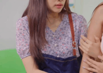 [หนังเต็มเรื่อง] 057H0825 C ตัดผมตอนหลับ โดนช่างล้วงจนหมดตัว ที่แท้มันเป็นแบบนี้นี่เอง