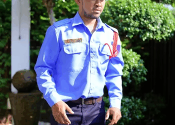 [หนังเต็มเรื่อง] 180H0825 E รปภ ทำผิดกับลูกท่านประธาน น่าจะโดนไล่ออก แต่ทำไมท่านประธานกลับถูกใจมาก