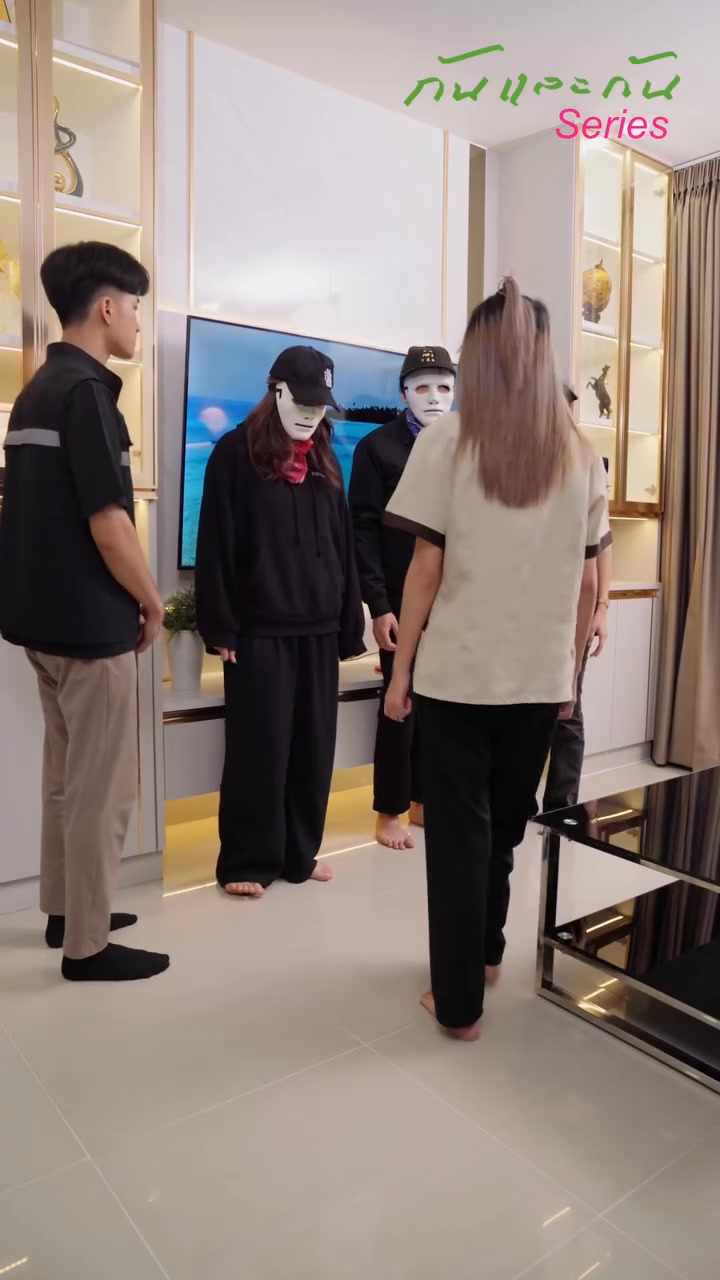 [หนังเต็มเรื่อง] 100H0815 C แม่บ้านหัวหมอ แอบใส่อะไรเข้าไปในอาหาร เพื่อต้องการสิ่งนี้