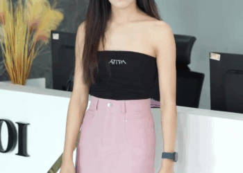 [หนังเต็มเรื่อง] 250H0825 G ซื่อกินไม่หมด คดกินไม่นาน