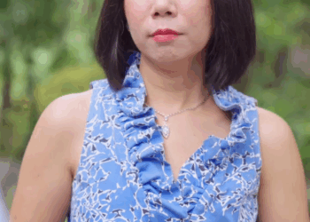 [หนังเต็มเรื่อง] 240H0815 C มีแฟนแก่แล้วมันน่าอาย ตรงไหน