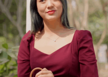 [หนังเต็มเรื่อง] 238H0815 C มันมีอะไรในบางอย่างในขนมปังชิ้นนั้น