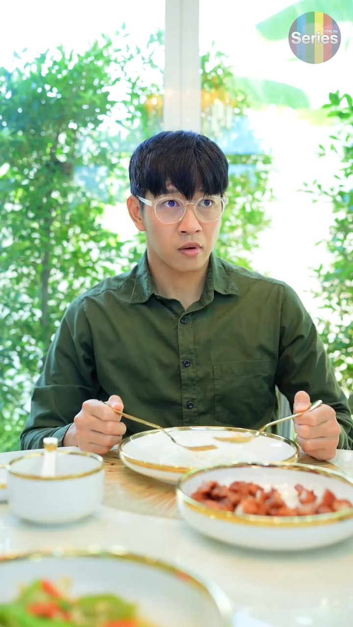 [หนังเต็มเรื่อง] 185H0825 E ลูกเศรษฐีวิ่งหนีพ่อแม่มาหลบในนี้ แต่ใครจะคิดว่าจะเจอแม่แท้ๆ เป็นสัปเหร่อที่วัดนี้