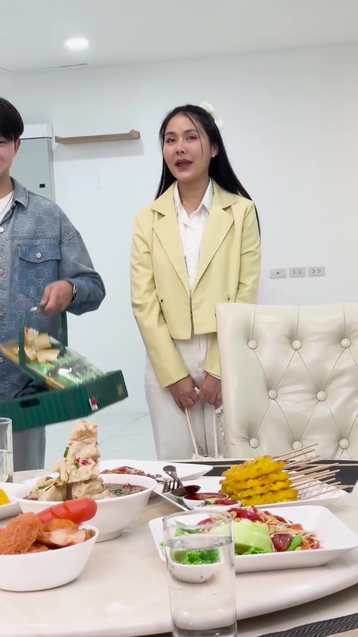 [หนังเต็มเรื่อง] 240H0825 G งานวันเกิดเกือบดีถ้าไม่มาเจอแฟนเก่า