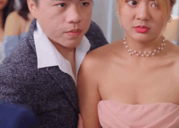 [หนังเต็มเรื่อง] 039H0815 C เธอเทนมใส่รถเบนซ์ และเธอก็ถูกเศรษฐีคนนี้จ้างเป็นแฟน