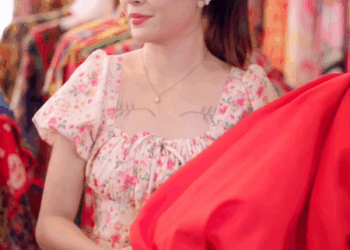 [หนังเต็มเรื่อง] 071H0825 C ผ้าอะไรผืนละ5000 ตอนจบเรื่องมันเป็นแบบนี้นี่เอง