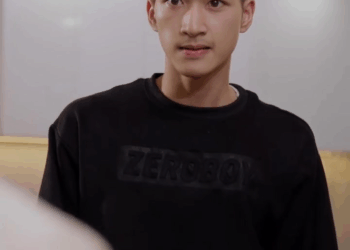 [หนังเต็มเรื่อง] 090H0825 C ลูกสาวเศรษฐีพลัดพรากแต่เด็ก มีปานที่ไหล่ สองคนนี้ใครคือตัวจริง