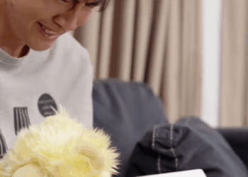 [หนังเต็มเรื่อง] 100H0825 C อุทาหรณ์ สังคมก้มหน้า พ่อติดมือถือจนทำให้ต้องเสียคนสำคัญในชีวิตไป