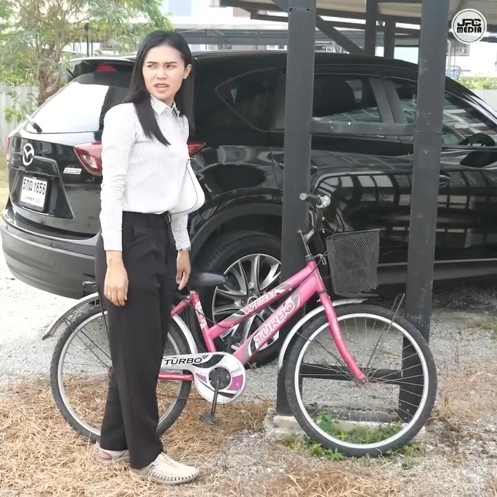 [หนังเต็มเรื่อง] 072H0926 B ปั่นจักรยาน ไปคุยงาน 100 ล้าน