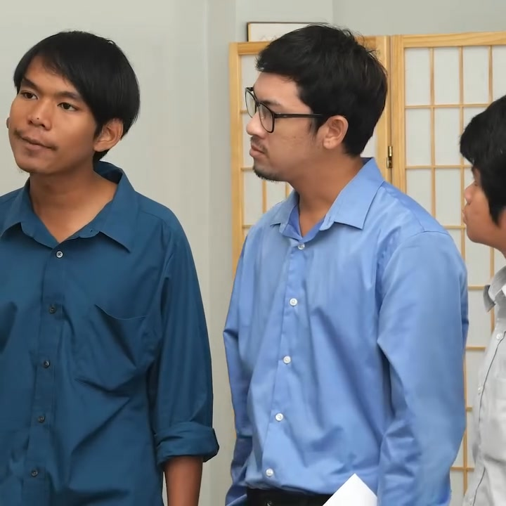 [หนังเต็มเรื่อง] 013H0926 B เป็นแค่ลูกแม่บ้าน จะช่วยประธานกอบกู้บริษัทได้ยังไง