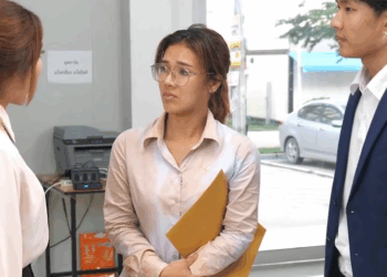 [หนังเต็มเรื่อง] 014H0926 B เป็นถึงแฟนท่านประธาน แต่มีพี่สาวเป็นแค่คนขับรถ