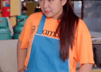 [หนังเต็มเรื่อง] 117H0926 C เธอใช้สีทาบ้านมาผสมน้ำส้มเพื่อเรียกลูก สุดท้ายสิ่งที่ไม่คาดคิดก็เกิดขึ้น