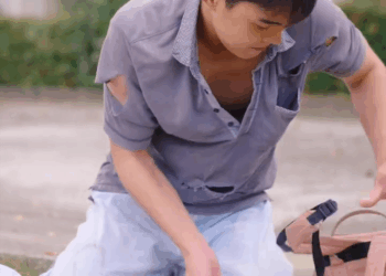 [หนังเต็มเรื่อง] 152H0926 C เมื่อฮีโร่ต้องกลายเป็นผู้ต้องหา ในโลกที่ความจริงไม่มีค่า ใครจะเชื่อเสียงของคนไร้บ้าน