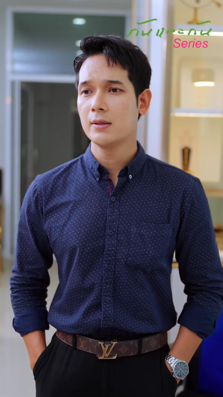 [หนังเต็มเรื่อง] 160H0926 C เศรษฐีถูกใจแฟนชาวบ้าน ก็เลยใช้เงินซื้อผู้หญิงคนนี้ เธอจะรับข้อเสนอไหม เงินซื้อใจคน