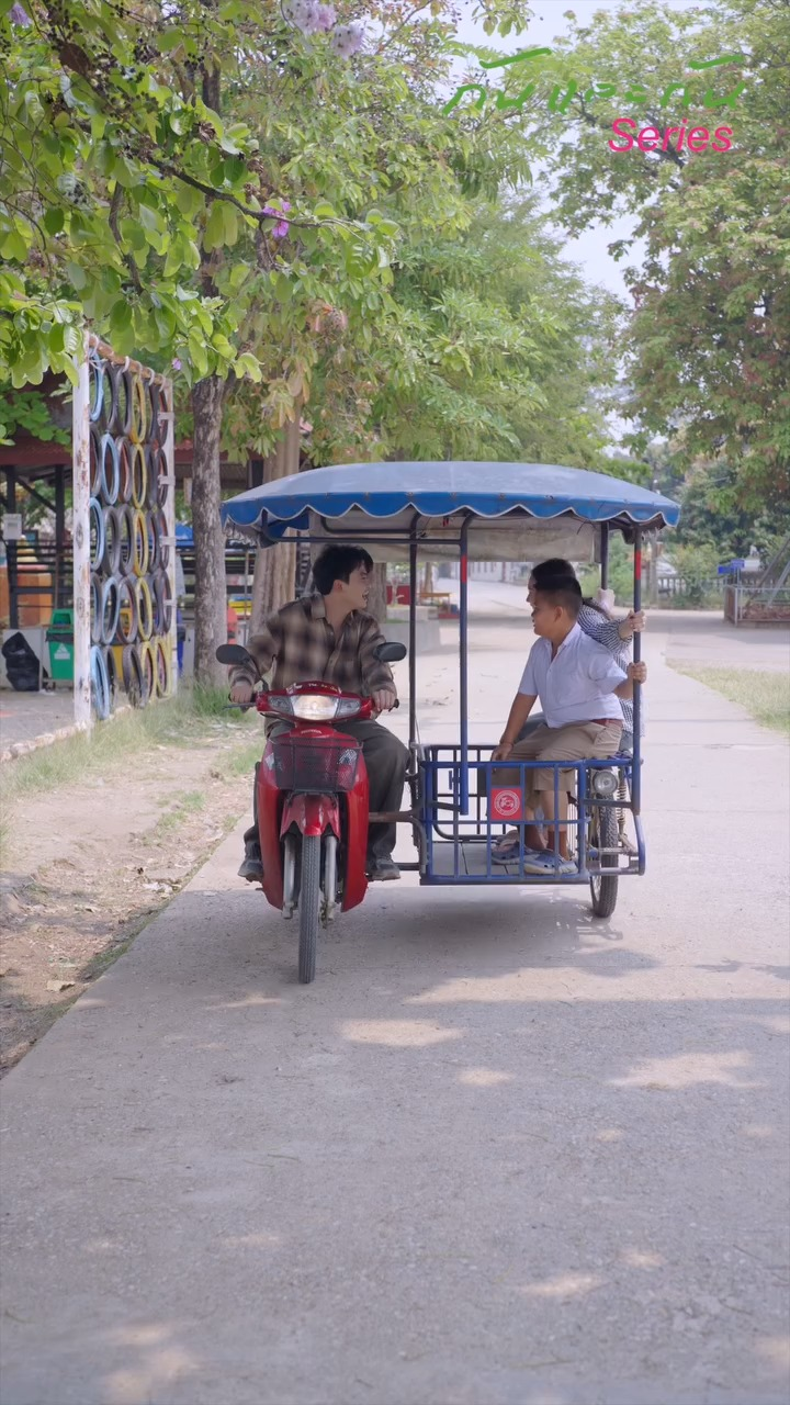 [หนังเต็มเรื่อง] 164H0926 C เศรษฐีสองคนปกปิดตัวตนมาใช้ชีวิตในต่างจังหวัด โดนคนอื่นดูถูก จนพวกเธอต้องทำแบบนี้