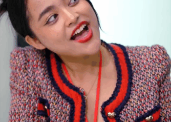 [หนังเต็มเรื่อง] 165H0926 C เส้นสายอาจพาเข้ามาได้ แต่มันไม่เคยพาให้อยู่ได้นาน