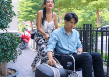 [หนังเต็มเรื่อง] 176H0926 C แบบนี้ก็ได้เหรอ เมียน้อยเอาผัวสิ้นสภาพมาคืนเมียหลวง เวรกรรมตามสนองจริงๆ