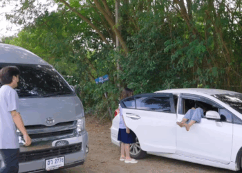 [หนังเต็มเรื่อง] 183H0926 C แม่บังคับลูกอายุ17ให้แต่งงานกับมหาเศรษฐี