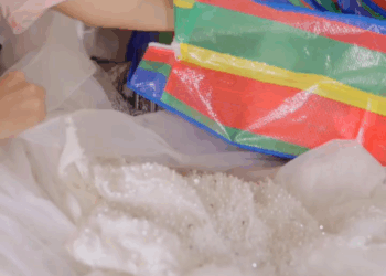 [หนังเต็มเรื่อง] 183H0926 C แม่บังคับลูกอายุ17ให้แต่งงานกับมหาเศรษฐี