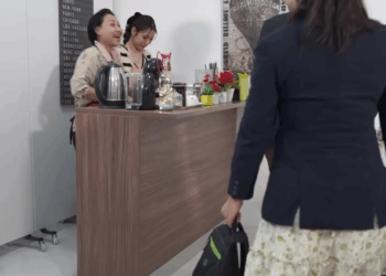 [หนังเต็มเรื่อง] 441H0926 T ความเกรงใจเป็นสมบัติของผู้ดี