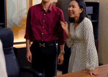 [หนังเต็มเรื่อง] 187H0926 C แม่ผัวขังหลานในรถกลางแดด คิดว่าสะใภ้จะยอมแพ้เซ็นใบหย่าแต่เรื่องราวกลับพลิกเกินคาด