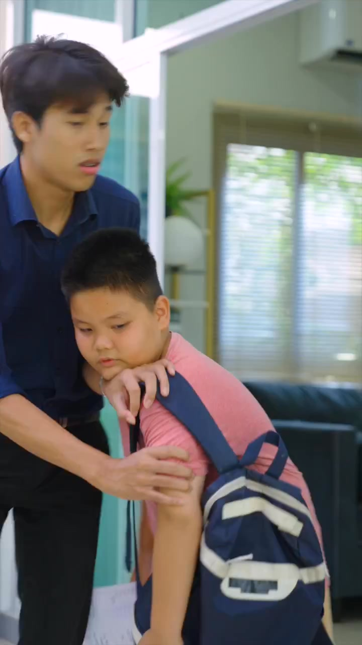 [หนังเต็มเรื่อง] 197H0926 C แอบเห็นลูกติดของสามีมาขอเงิน เธอรับไม่ได้จึงตัดสินใจทำสิ่งนี้