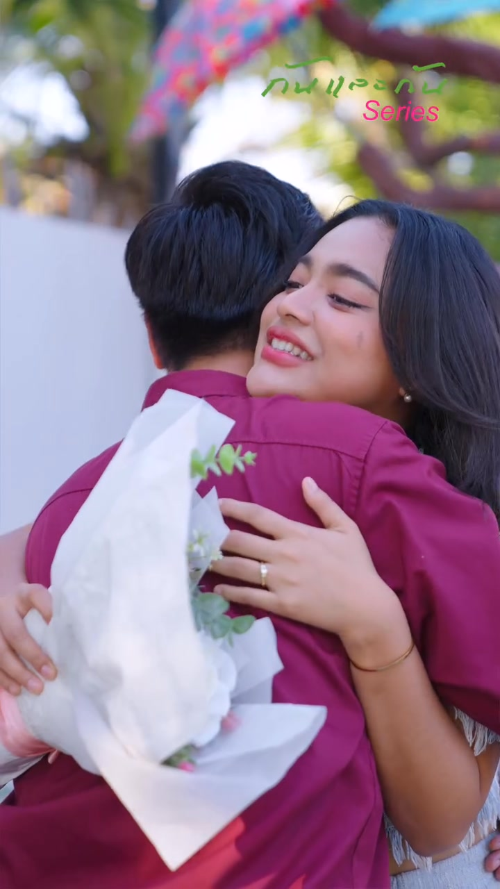 [หนังเต็มเรื่อง] 244H0926 C ระหว่างผู้ชายที่ไม่เอาไหน กับชีวิตที่ต้องเดินต่อ เธอควรเลือกอะไร