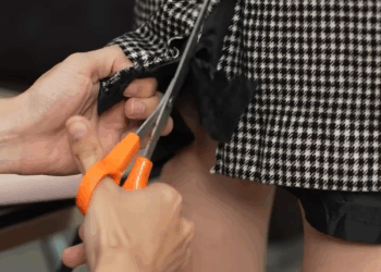 [หนังเต็มเรื่อง] 395H0926 G หนีแฟนมาทํางาน ดันมาเจอบอสแปลก