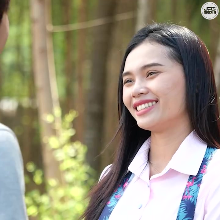 [หนังเต็มเรื่อง] 036H0926 B แม่ค้าลูกชิ้นปิ้ง เจ้าของที่ดินพันไร่