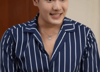 [หนังเต็มเรื่อง] 310H0926 G แค่เดินมาบอกรัก 5ปีที่รอก็ไม่เสียหาย