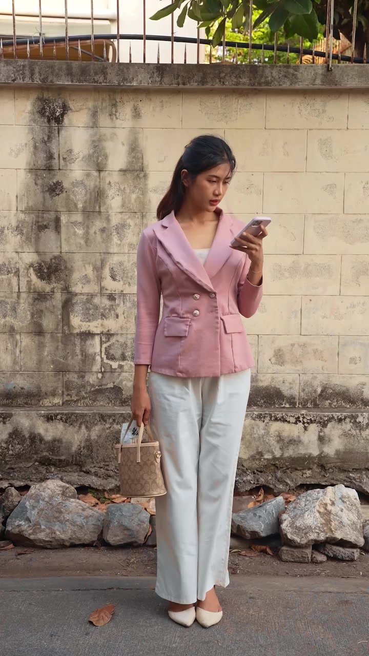 [หนังเต็มเรื่อง] 319H0926 G แม่บ้านพาหลานมาที่ทำงาน แต่หลานไม่ได้น่ารักสําหรับทุกคน