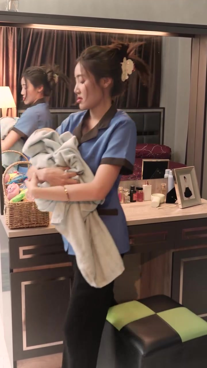 [หนังเต็มเรื่อง] 369H0926 G ปีนเข้าหน้าต่างบ้าน เผื่อต้องการแค่ของในมือ