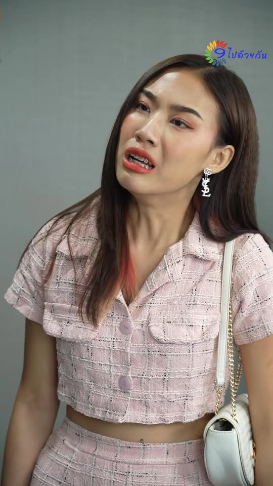 [หนังเต็มเรื่อง] 122H1016 Y เพิ่งจะเลิกกันไม่นาน คุณกลับมีครอบครัวใหม่ซะงั้น