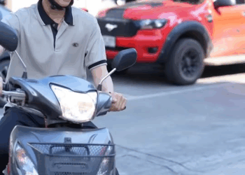 [หนังเต็มเรื่อง] 544H1016 Y ผู้หญิงไม่ยอมแต่งงาน เพราะผู้ชายไม่มีเงิu