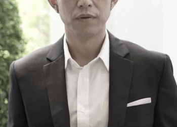 [หนังเต็มเรื่อง] 132H1016 Y กินข้าวหน้าบริษัท มันเสียภาพลักษณ์รู้ไหม