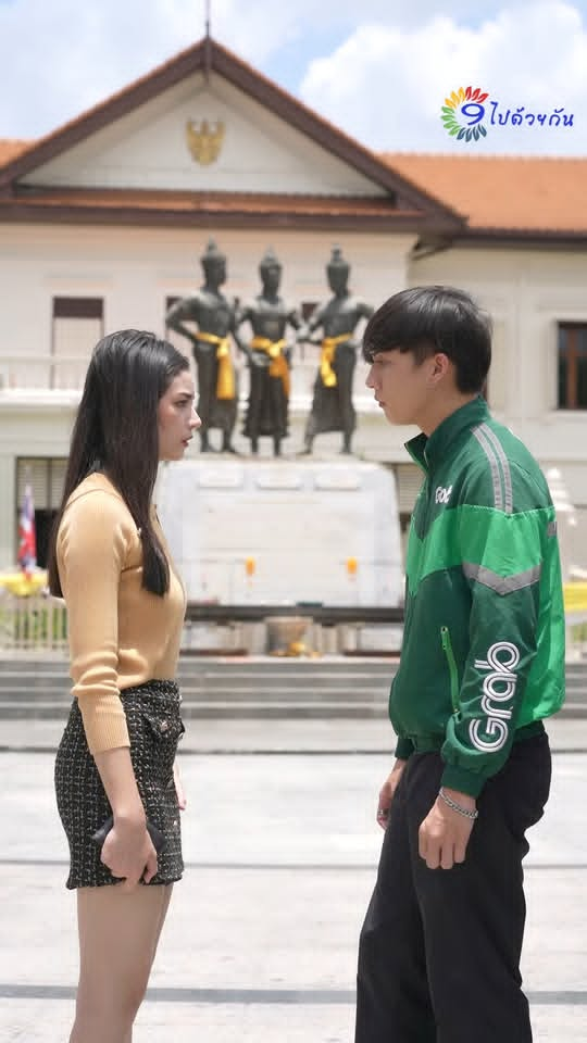 [หนังเต็มเรื่อง] 141H1016 Y ถ้าเด็กส่งข้าว ขับ BMW อะไรมันจะเกิดขึ้น เปลี่ยนสีไวยิ่งกว่ากิ้งก่า ก็นางนี่แหละ