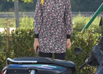 [หนังเต็มเรื่อง] 572H1016 Y สนใจแต่เรื่องงาน ไม่สนใจเมีย