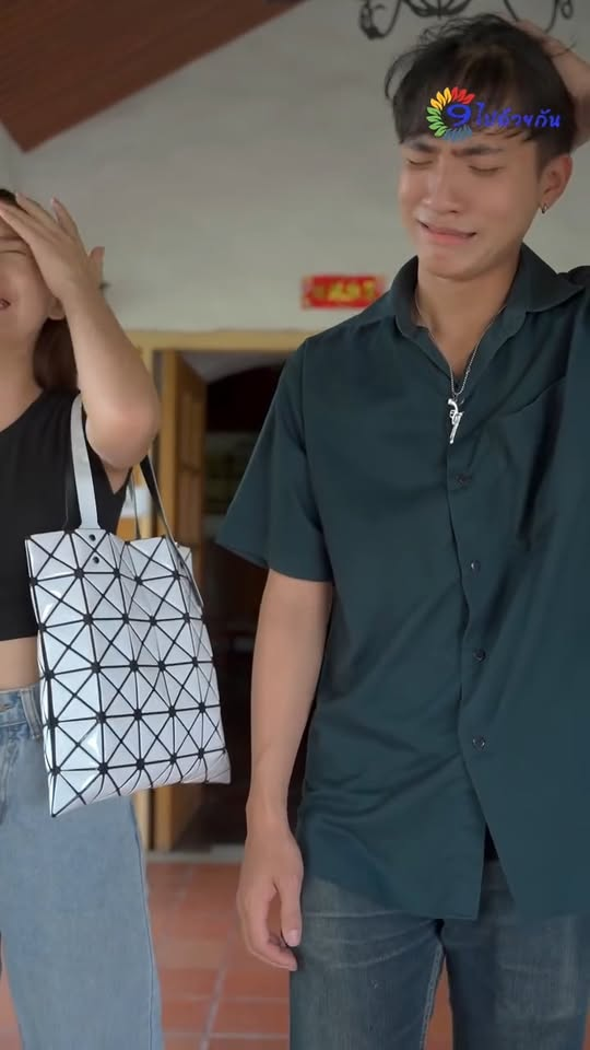 [หนังเต็มเรื่อง] 169H1016 Y ค่าเช่ายังไม่มีจ่าย แล้วถ้าถึงกรุงเทพ จะกินอะไร