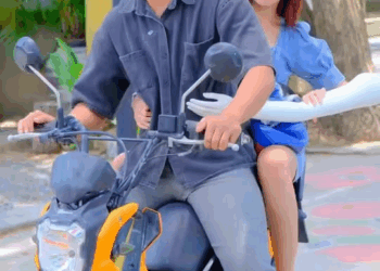 [หนังเต็มเรื่อง] 646H1016 Q เมียไม่ได้ซ้อนท้ายรถผัวก็ไม่รู้ตัว