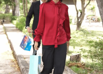 [ตอนที่ 2] 140T1020 AB126 ดูถูกผู้ชายจน แต่ไม่รู้ว่าเขาคือประธานบริษัท