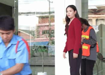 [ตอนที่ 2] 208T1020 AB194 ทำไมประธานถึงกอดคนกวาดถนน