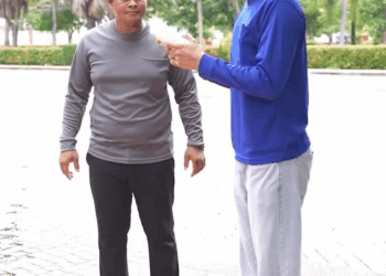 [ตอนที่ 2] 272T1020 AB259 หัวหน้าสั่งข้าวให้ลูกน้อง แต่ทำไมตัวเองไม่กล้ากิน